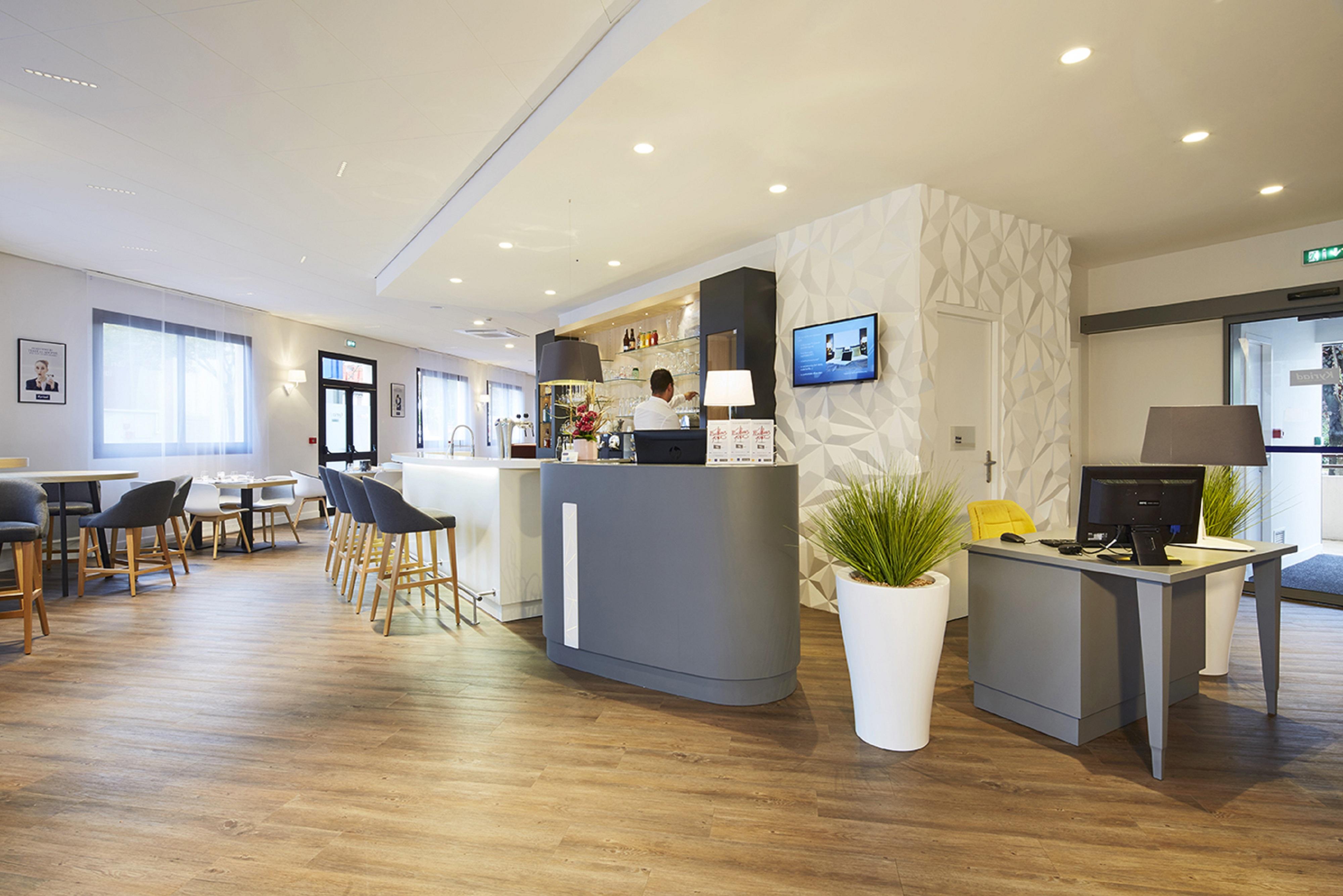 Kyriad Paris Ouest - Bezons La Defense Exterior photo